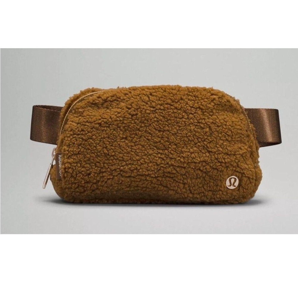 LULULEMON Everywhere Belt Bag Crossbody Fanny Pack Slim Fleece Burnt Caramel NWT